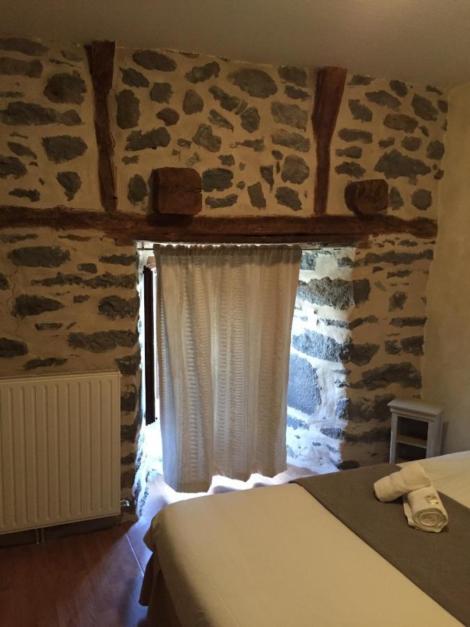 Auberge Les Fontilles Coltines Экстерьер фото