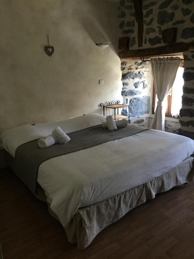 Auberge Les Fontilles Coltines Экстерьер фото