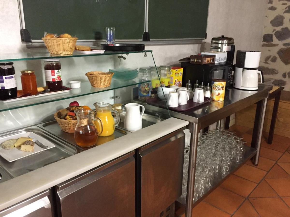 Auberge Les Fontilles Coltines Экстерьер фото